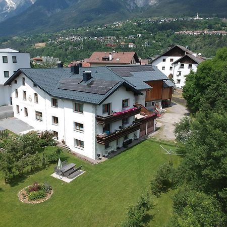 Landhaus Zangerl - Kobelerhof Landeck Eksteriør billede