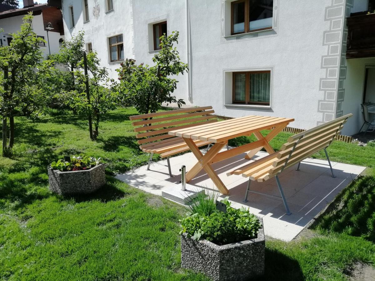 Landhaus Zangerl - Kobelerhof Landeck Eksteriør billede