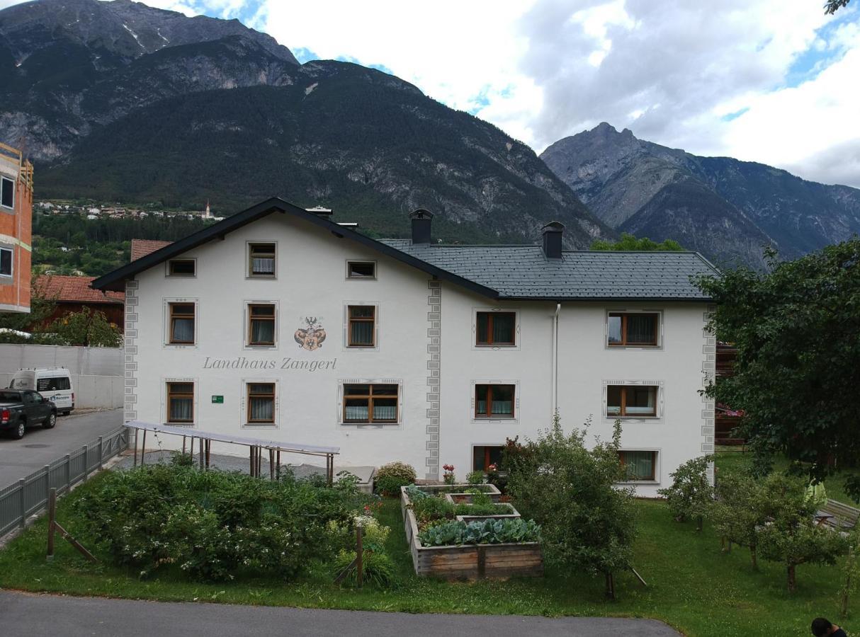 Landhaus Zangerl - Kobelerhof Landeck Eksteriør billede